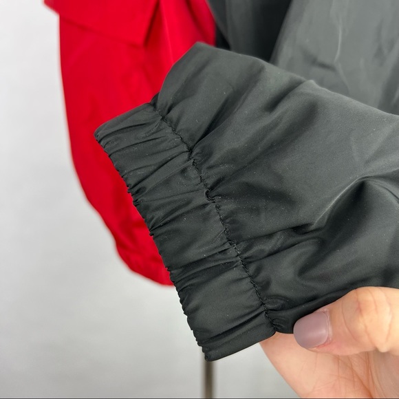 Super Nintendo Entertainment System Small Black Red Long Sleeve Pullover Hoodie - Picture 5 of 7